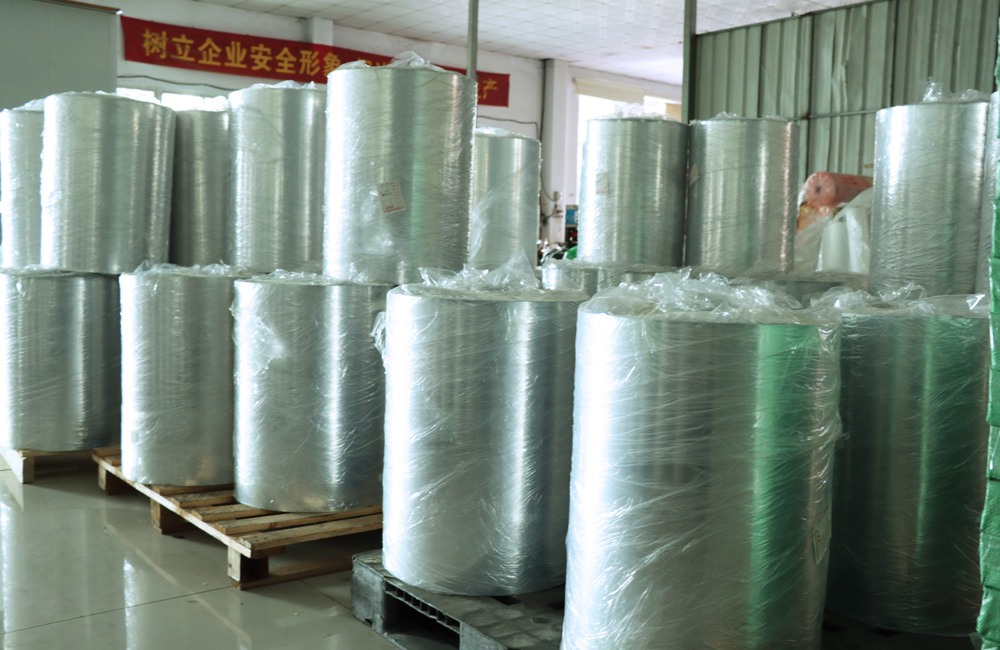 倉(cāng)庫(kù)一角